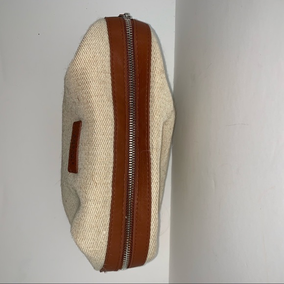 💕VERSACE POUCH💕 - Picture 5 of 6